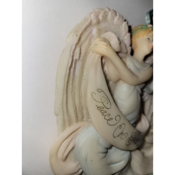 Roman Inc 1998 Ceraphim Angel Peace On Earth Christmas Ornament  EUC - Picture 8 of 11